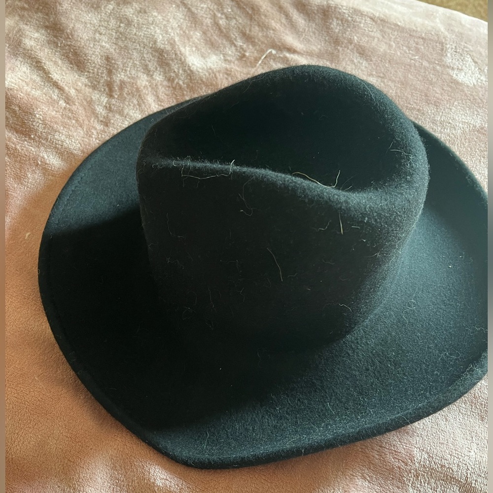 Black Kittenish Felt Hat